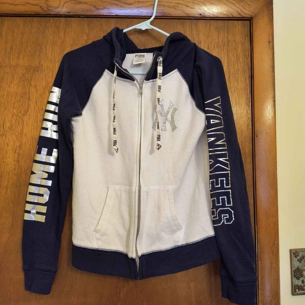 Yankees hoodie
